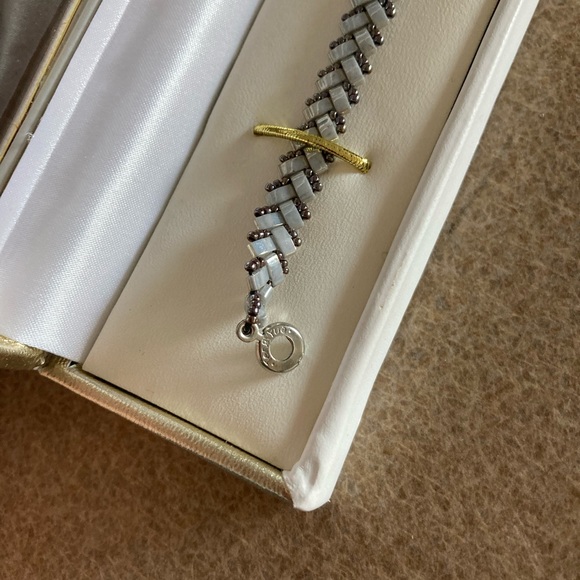 Chic Silver and Black Women's Bracelet - Picture 4 of 6